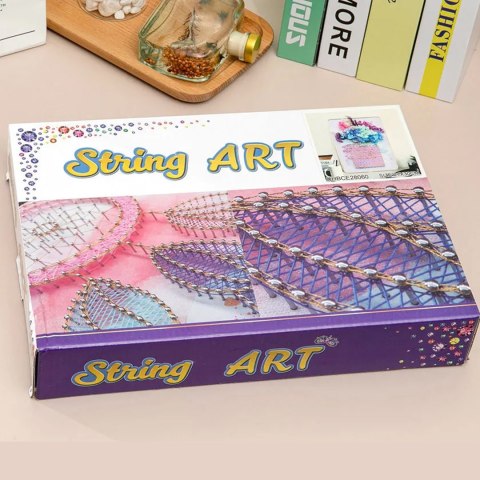 ZESTAW KREATYWNY DO STRING ART PRZEPLATANKA HAFT OBRAZ LED W RAMCE 21x30 CM