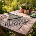 Grabie do Liści Trawy Wachlarzowe 42cm Ogrodowe z Trzonkiem Drewnianym 120cm